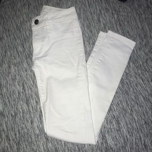White super stretch skinny jeans